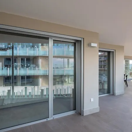 Appartement Newly Built 3 Bdrm Luxury Close To The